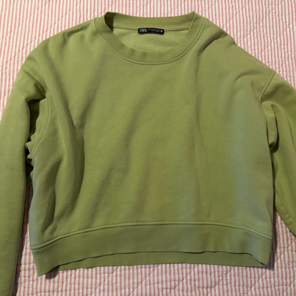 Zara Olive Green Cropped Crewneck Sweatshirt